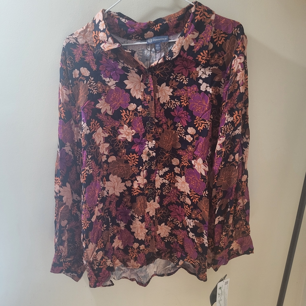Democracy Blouse Size XL Nwt - Picture 1 of 3